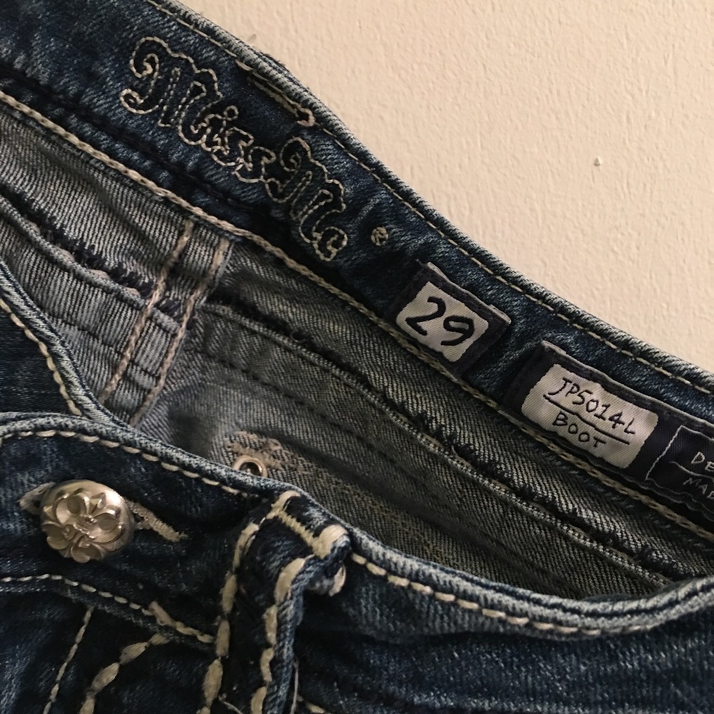 Jeans - Picture 2 of 5